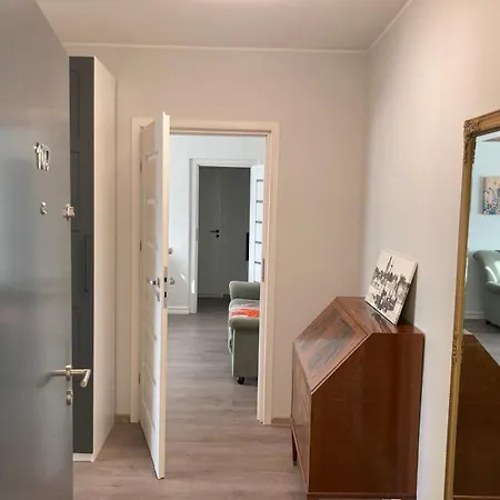 Апартаменты Sea Breeze Cozy *